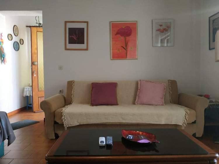 Violet Bedroom And Apartment Spáta Eksteriør billede